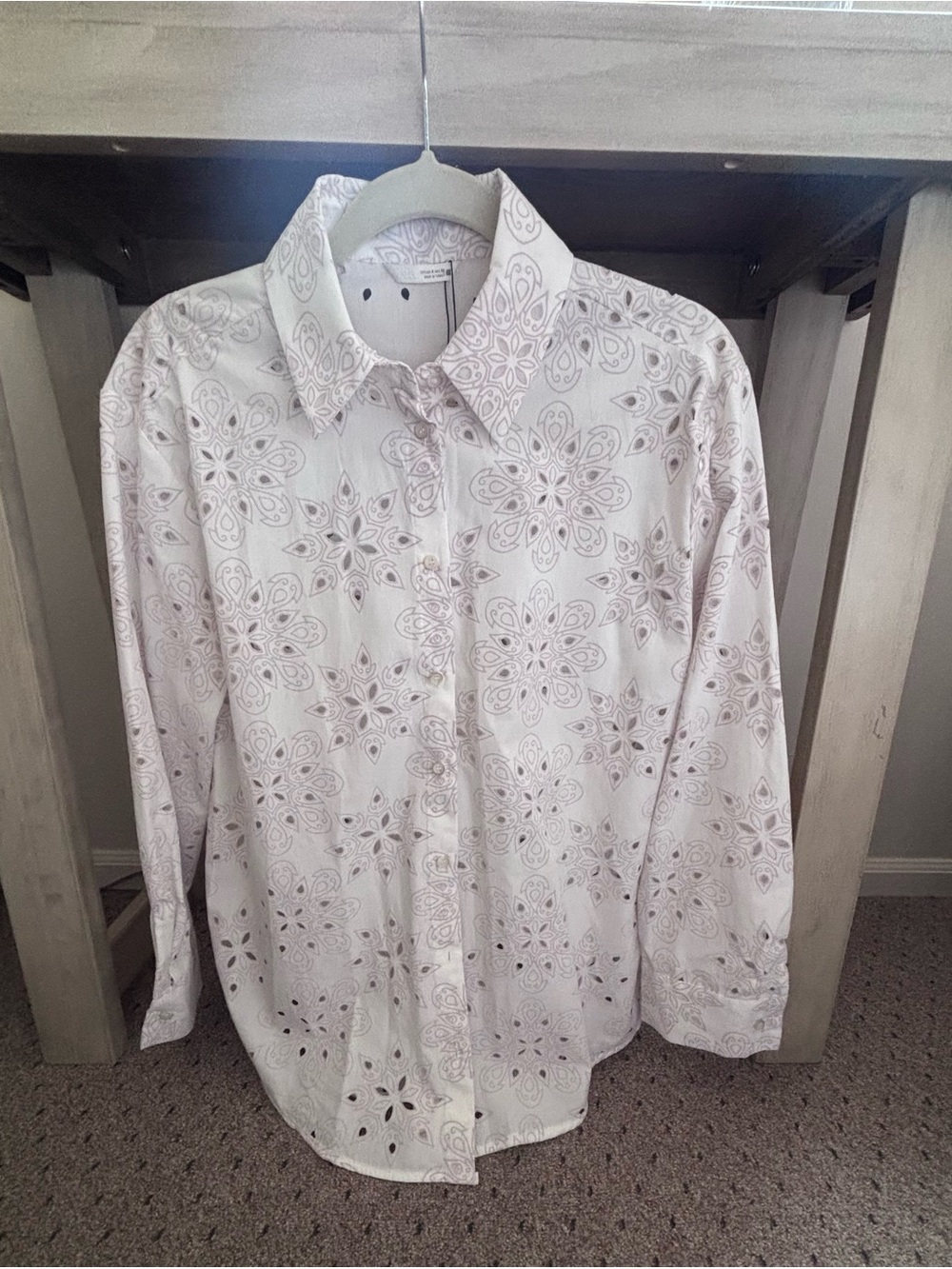 Zara Eyelet Button Down Shirt✨